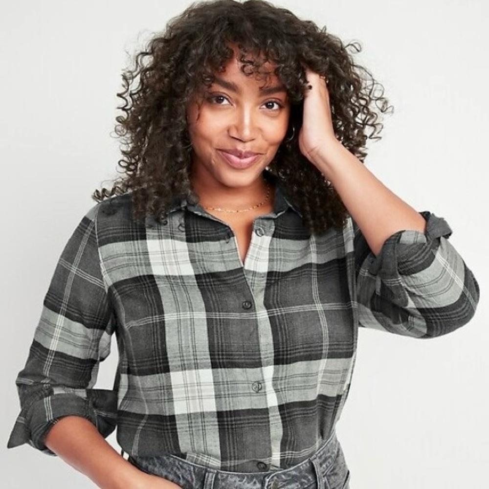 Old Navy Classic Button Down Flannel Shirt